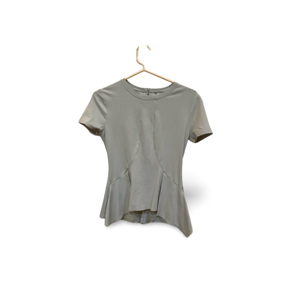 BCBG Max Azria Light Grey Peplum Short-Sleeve Top, Chest 32” Flat (16”)